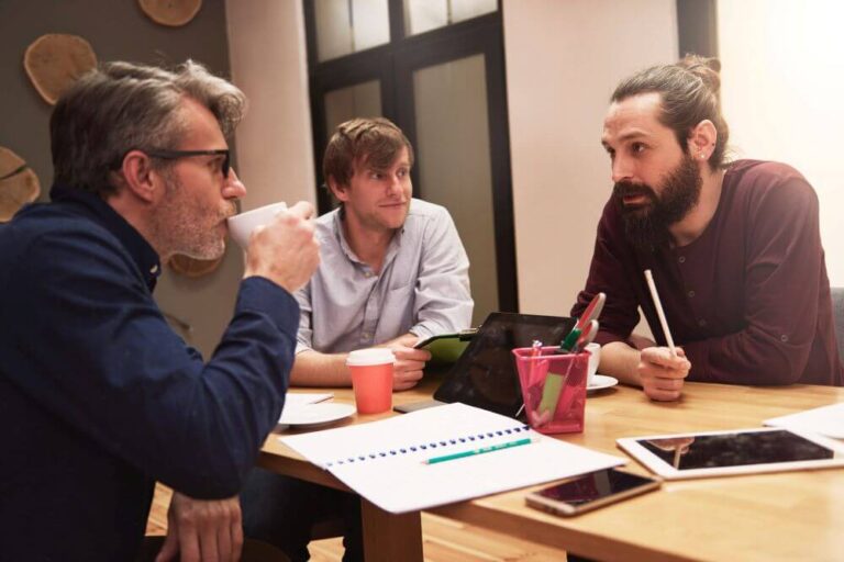 How Strong Communication Habits Shape Workplace Culture and Performance How Strong Communication Habits Shape Workplace Culture and Performance
